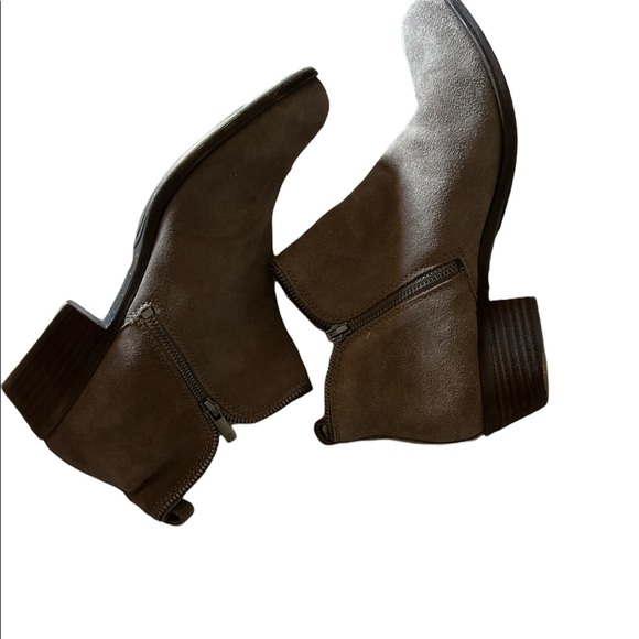 Lucky Brand Women's Basel Ankle Bootie, 11 - Picture 5 of 5